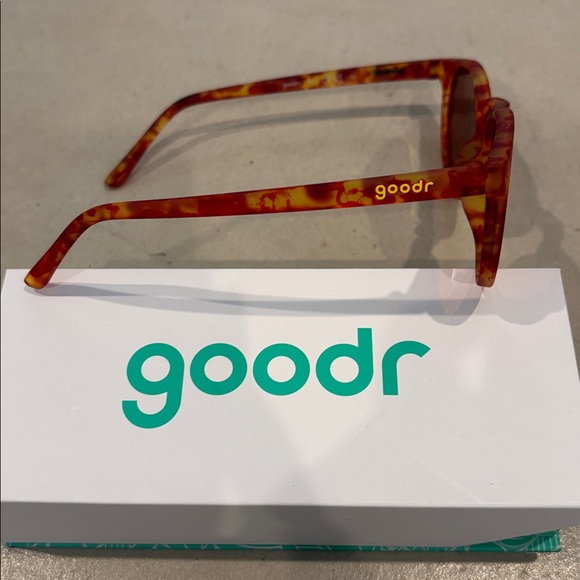 CCO! NIB Goodr Exclusive “Disco Desert Dust” Polarized Circle G Sunglasses - Picture 6 of 10